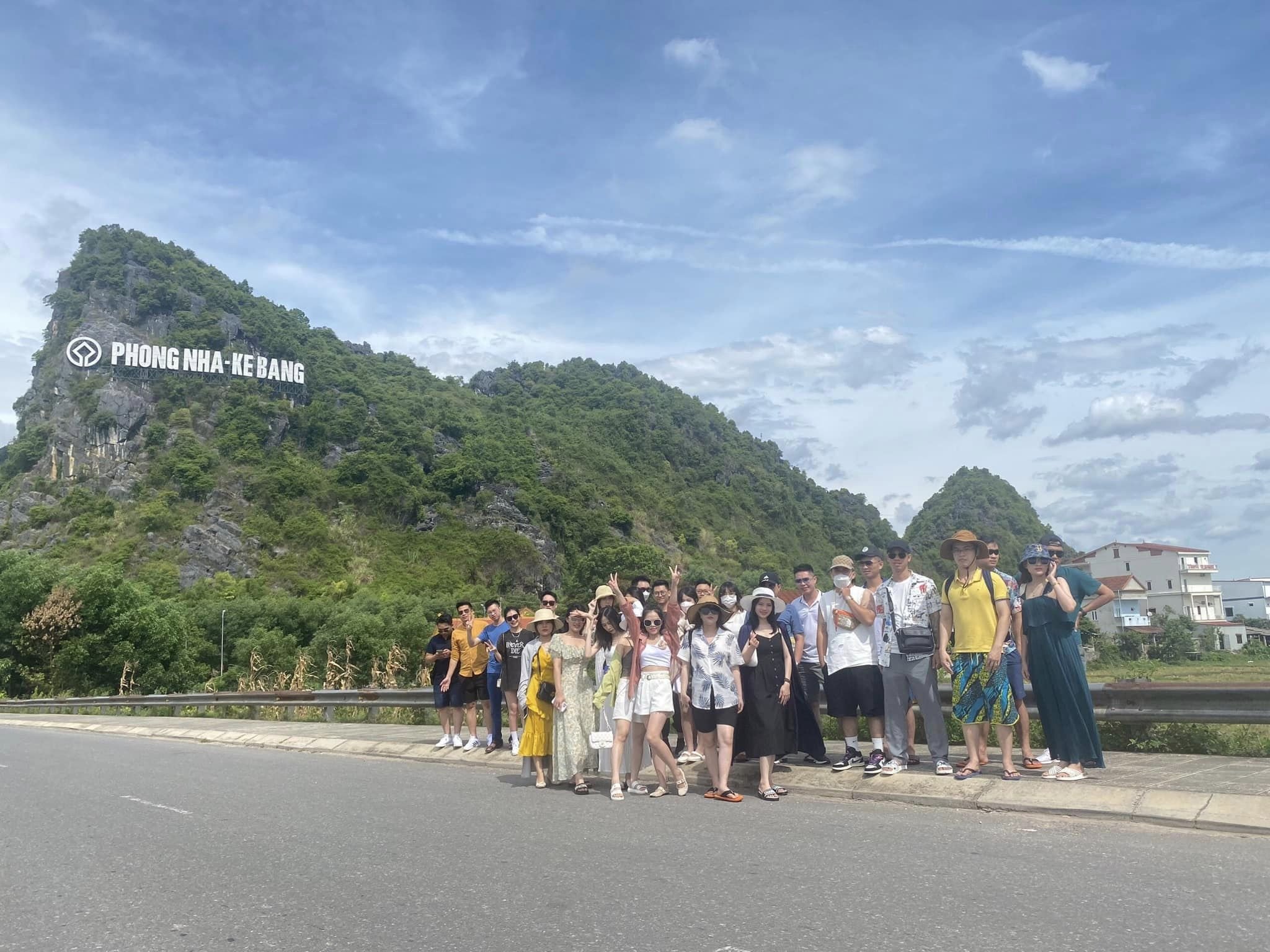 Chuyến đi Summer Trip tại Quảng Bình của Công ty Cổ phần Apa Medic
